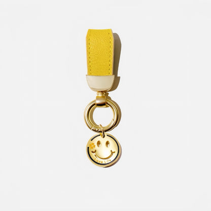 Creative Lambskin Leather Keychain – Fashionable Smiley Charm Car Key Accessory